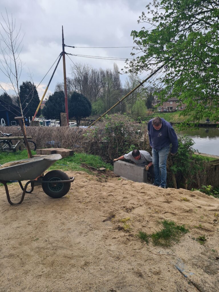 De nieuwe taludtrap is geplaatst